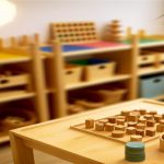 Montessori co to: Zrozumienie filozofii i metody nauczania